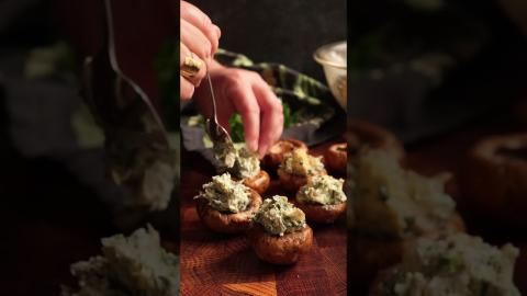 Spinach Artichoke Stuffed Mushrooms #recipe #mushrooms #stuffedmushrooms #foodie #artichoke