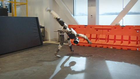 Walk, Run, Crawl, RL Fun | Boston Dynamics