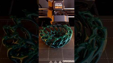 The Twisted Table Lamp | Modern Machine | 3D Printing Ideas