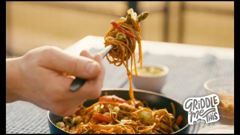 Lo Mein on the Griddle | Griddle Me This with Chef Andy | Charbroil®